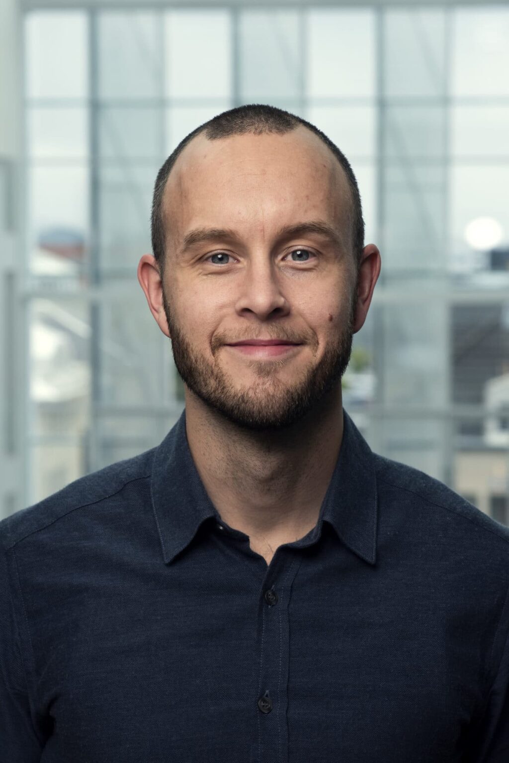 sm-portretter-fredrik-farge Portrett av Fredrik Nymoen