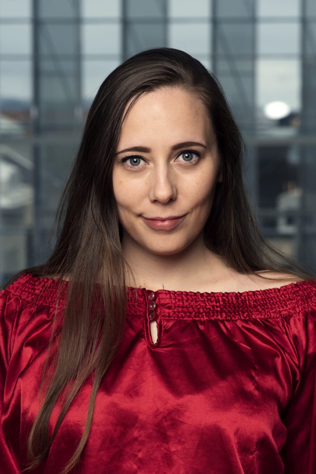 .sm-portretter-silje-farge Portrett av Silje Selina Larsen Sandvik
